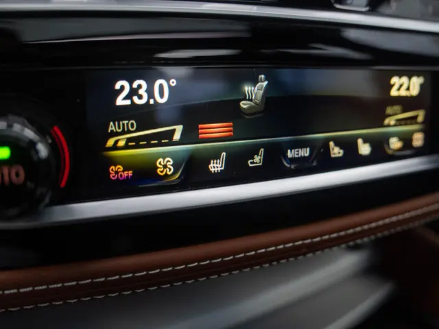 BMW 5 Serie Sedan 540i xDrive 2019 Benzine 29