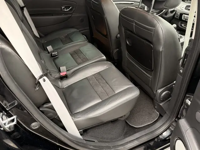 Renault Scénic 1.2 TCe Bose 2014 Benzine 26