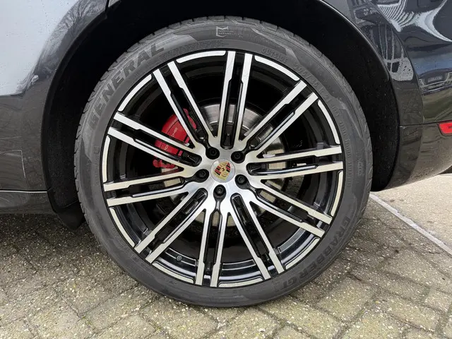 Porsche Macan 3.6 Turbo 2015 Benzine 4