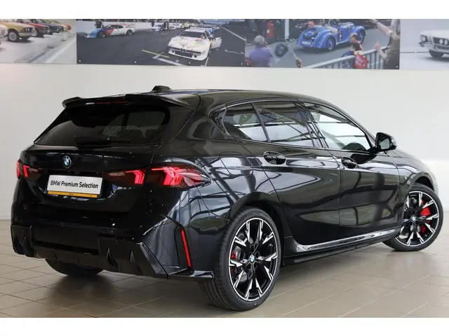 BMW 1 Serie 120 2025 Benzine 2