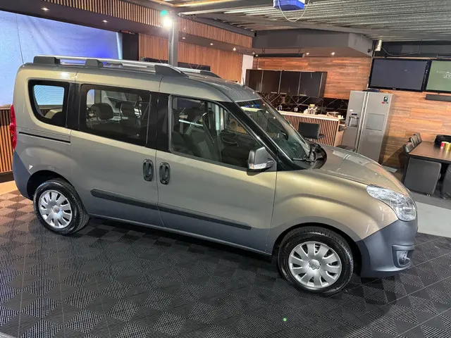 Opel Combo 2