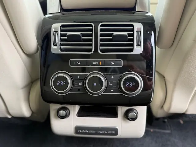 Land Rover Range Rover 3.0 TDV6 Vogue 2015 Diesel 11