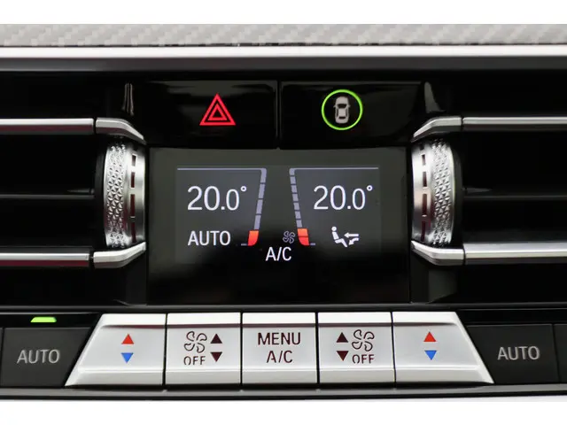 BMW X5 xDrive45e High Executive 2021 Hybride Benzine 64