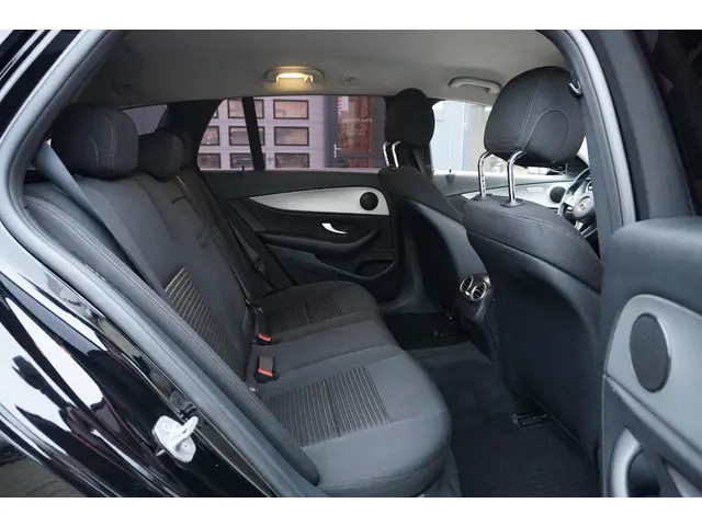 Mercedes-Benz E-Klasse Estate 200 Premium 2018 Benzine 21