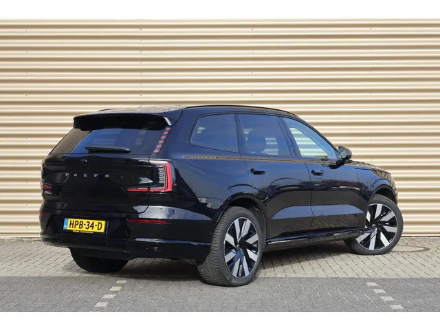 Volvo EX90 Twin Motor Ultra 7p. 111 kWh 2025 Elektrisch 2