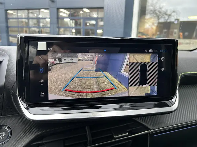 Peugeot 2008 1.2 Hybrid 145 GT 2025 Hybride Benzine 11