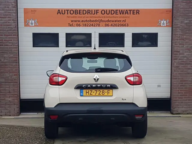 Renault Captur 0.9 TCe Dynamique 2013 Benzine 6