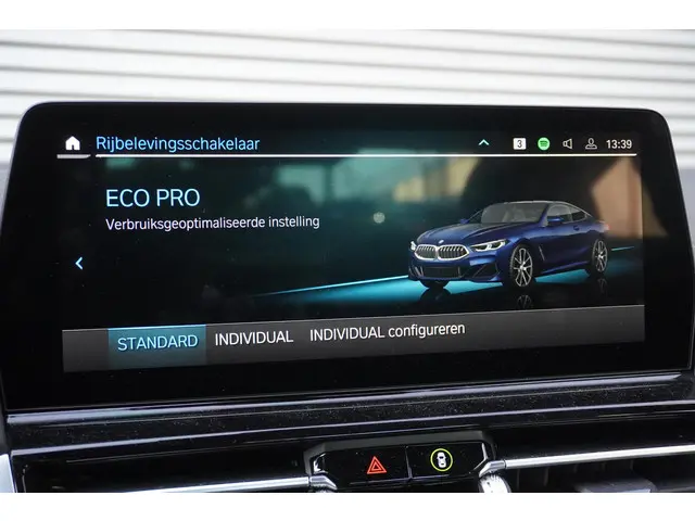 BMW 8 Serie 840i xDrive 2025 Benzine 18