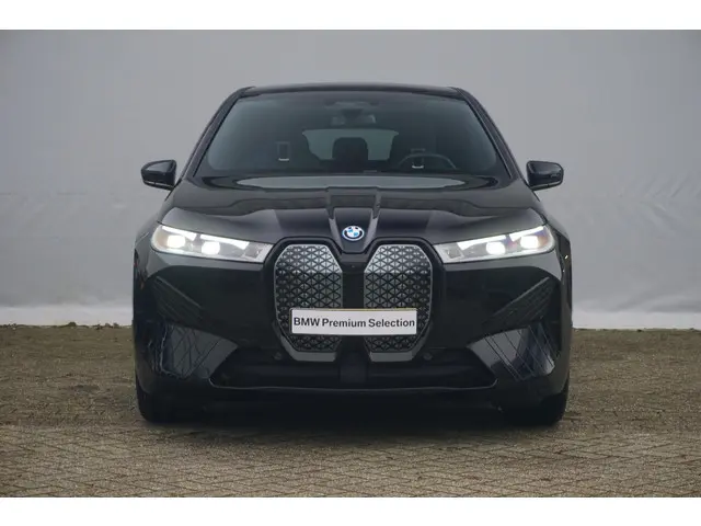 BMW iX xDrive40 2023 Elektrisch 4