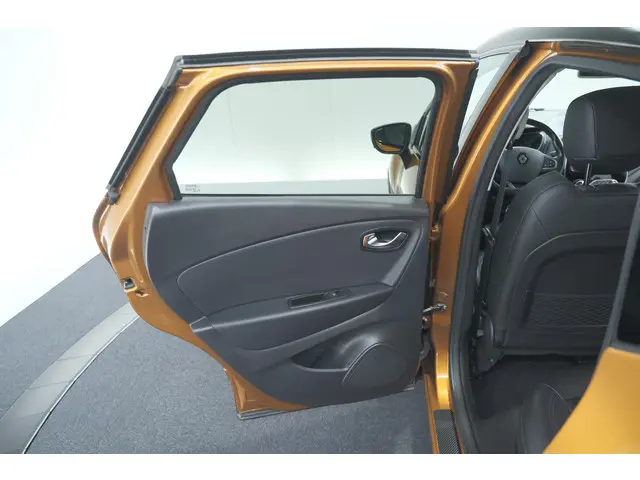 Renault Captur TCe 120 EDC Edition One 2018 Benzine 62