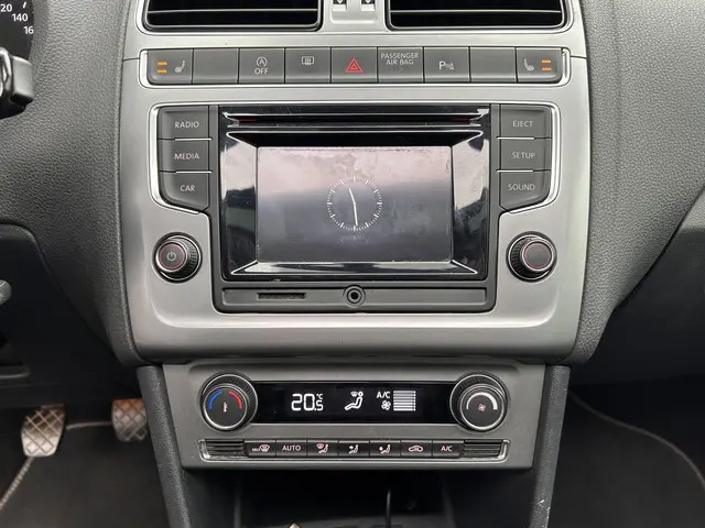 Volkswagen Polo 1.0 Lounge Edition 2015 Benzine 19