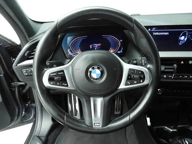 BMW 1 Serie 5-deurs 118i 2021 Benzine 11