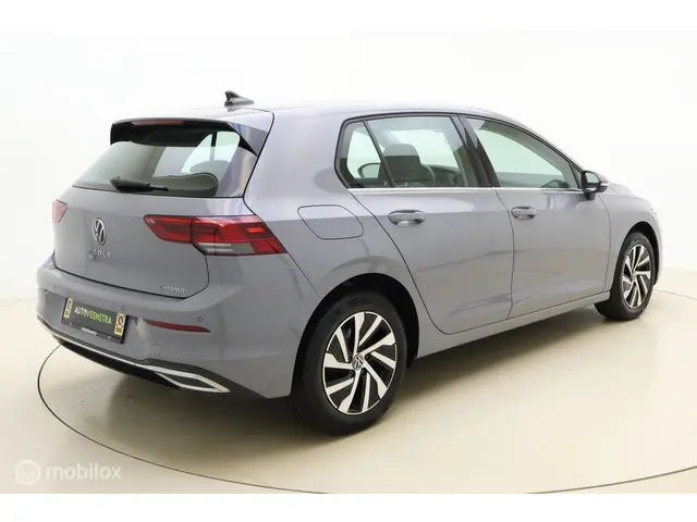 Volkswagen Golf 2