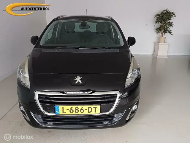 Peugeot 5008 3