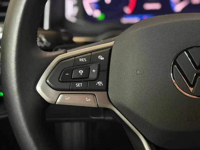 Volkswagen Polo 1.0 TSI R-Line 2024 Benzine 20