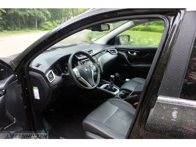 Nissan QASHQAI 1.2 Tekna 2014 Benzine 10