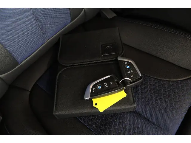 BMW 1 Serie 118i Executive Edition 2021 Benzine 9