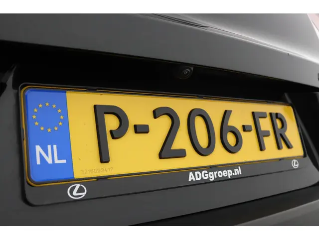 Lexus UX 250h Preference Line 2022 Hybride Benzine 37