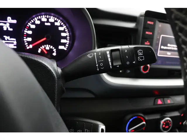 Kia Stonic 1.0 T-GDi DynamicLine 2020 Benzine 33