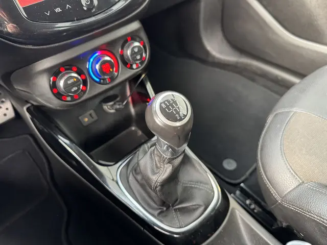 Opel ADAM 1.4 Turbo S 2015 Benzine 34