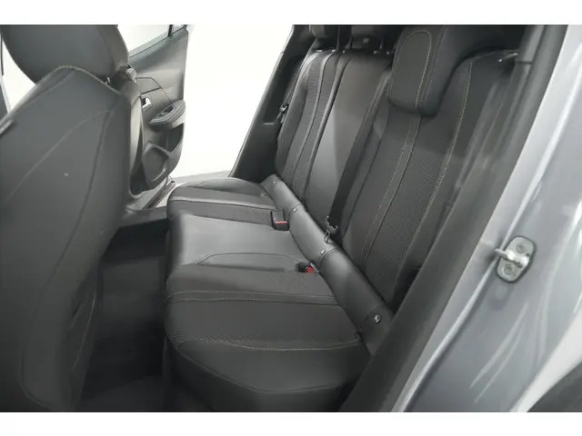 Peugeot 2008 Hybrid 136 e-DSC6 GT 2024 Hybride Benzine 35