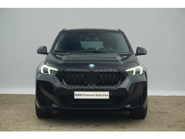 BMW X1 xDrive30e 2022 Hybride Benzine 5