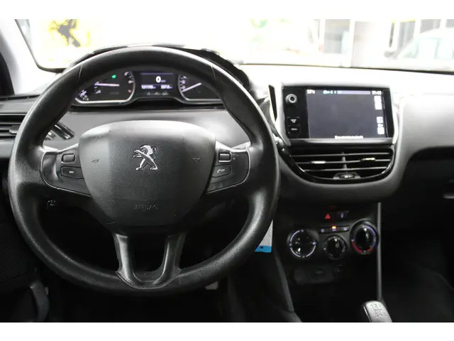 Peugeot 208 1.2 VTi Allure 2013 Benzine 9