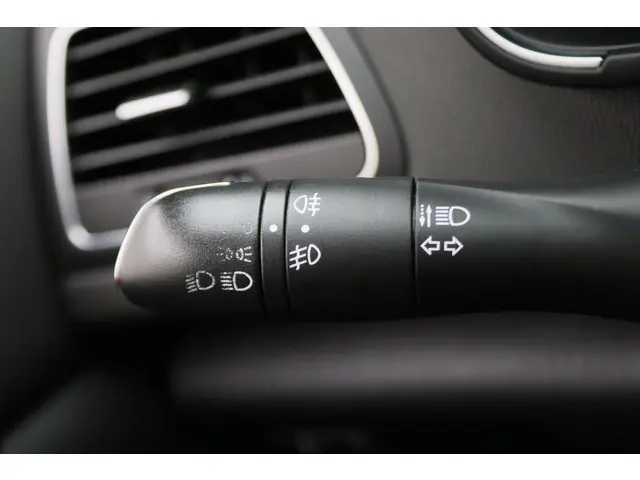 Renault Mégane Estate 1.3 TCe Intens 2021 Benzine 32