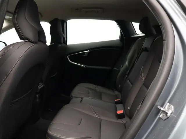 Volvo V40 Cross Country 2.0 T3 Nordic+ 2017 Benzine 8