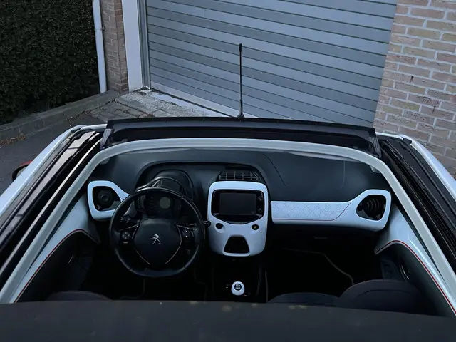 Peugeot 108 1.2 Puretech Allure 2015 Benzine 31