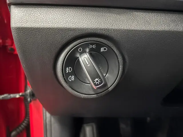 SEAT Mii 1.0 Sport Dynamic 2015 Benzine 16