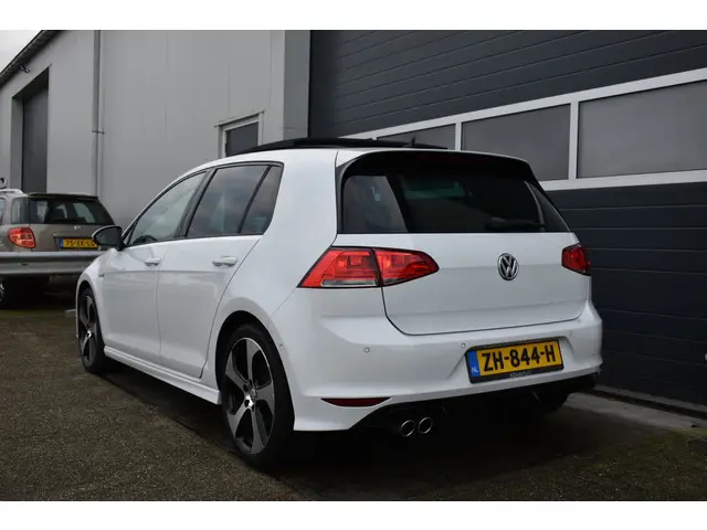 Volkswagen Golf 1.4 TSI Highline R-line 2014 Benzine 3