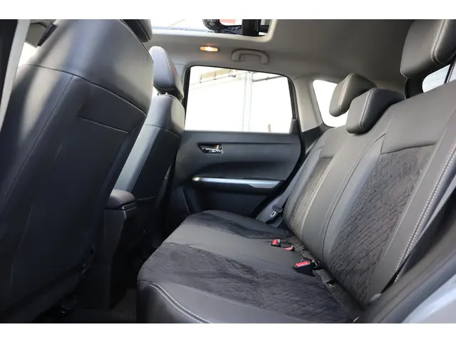 Suzuki Vitara 1.5 HYBRID STYLE 2022 Hybride Benzine 8