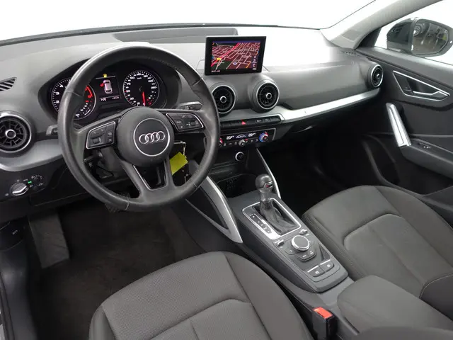 Audi Q2 35 TFSI 150pk S Line Aut- 2019 Benzine 2