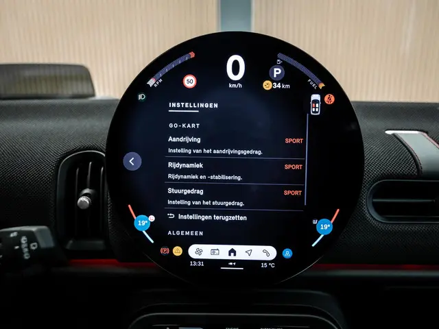 MINI 3-Deurs Cooper C John Cooper Works M 2024 Benzine 38