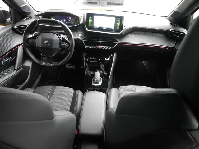 Peugeot 208 1.2 PureTech GT 2022 Benzine 7