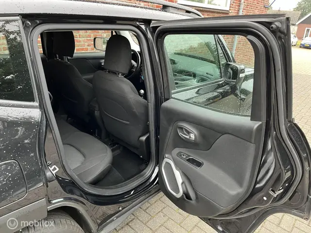 Jeep Renegade 1.4 MultiAir Latitude 2014 Benzine 19