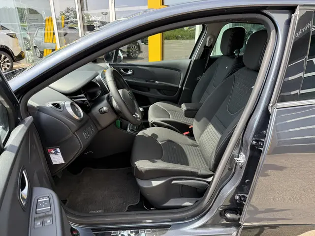 Renault Clio 0.9 TCe Limited 2018 Benzine 2