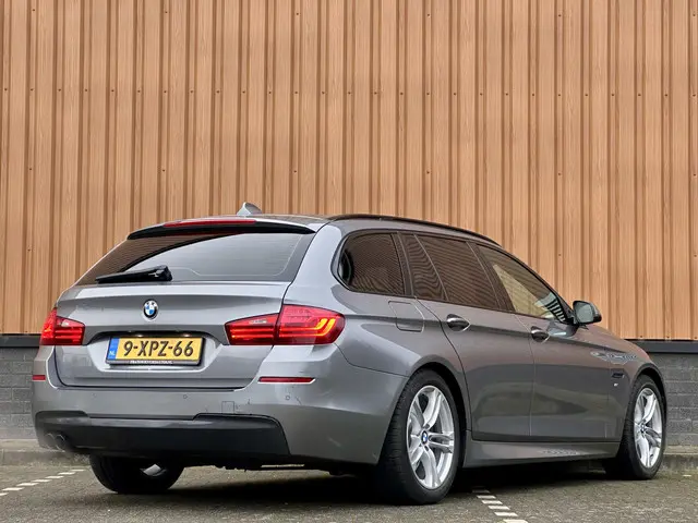 BMW 5 Serie Touring 520i Executive 2014 Benzine 5