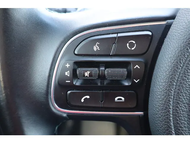 Kia e-Niro DynamicLine 64 kWh 2019 Elektrisch 25