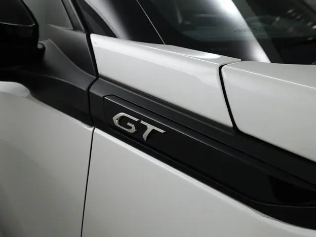 Peugeot 2008 1.2 PureTech GT Pack Aut- 2021 Benzine 34