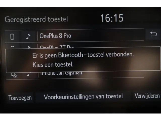 Toyota C-HR 1.8 Hybrid Active, 2022 Hybride Benzine 28