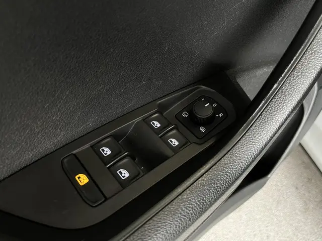 Škoda Karoq 1.5 TSI ACT Sportline 2020 Benzine 39