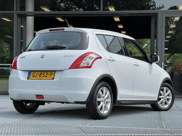 Suzuki Swift 2