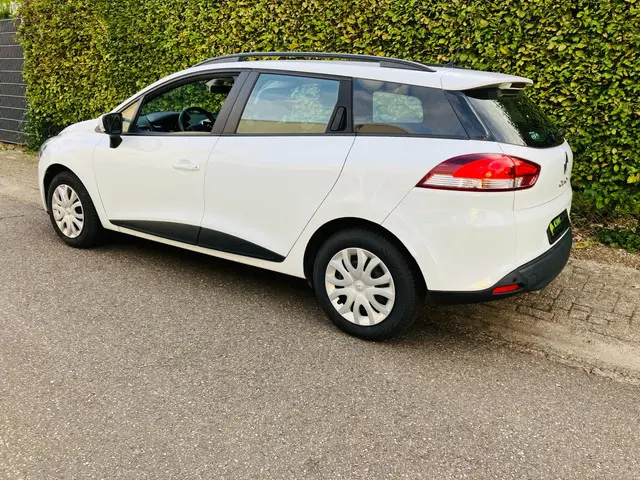 Renault Clio Estate 0.9 TCe Life 2019 Benzine 3