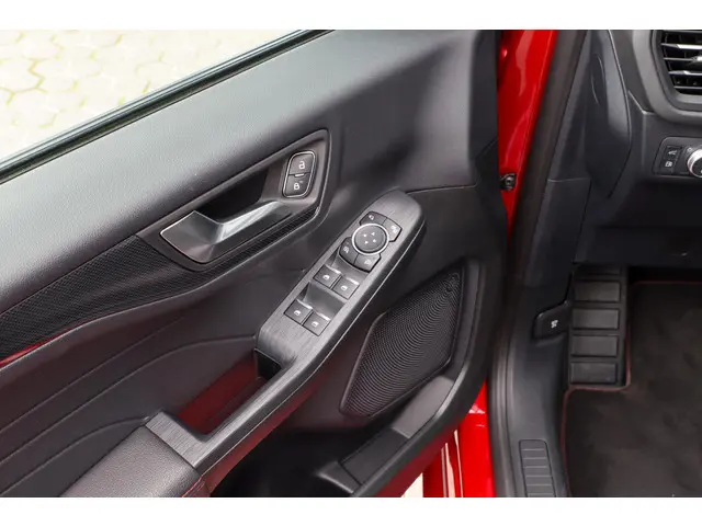 Ford Kuga 2.5 PHEV ST-Line X 2022 Hybride Benzine 23