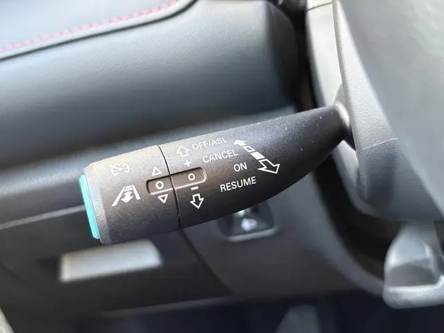 MG EHS 1.5 TGDI Luxury 2023 Hybride Benzine 29