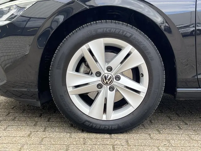 Volkswagen Golf 1.5 TSI Life 2020 Benzine 46