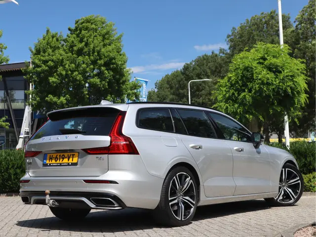 Volvo V60 2