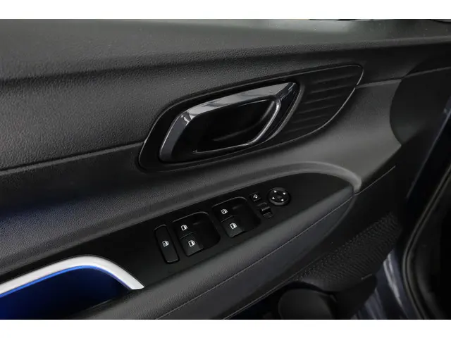 Hyundai i20 1.0 T-GDI Premium 2022 Hybride Benzine 29